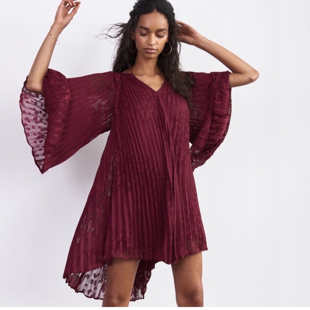 NWT Anthropologie Toulon Accordion Pleated Mini Dress Plum Small
